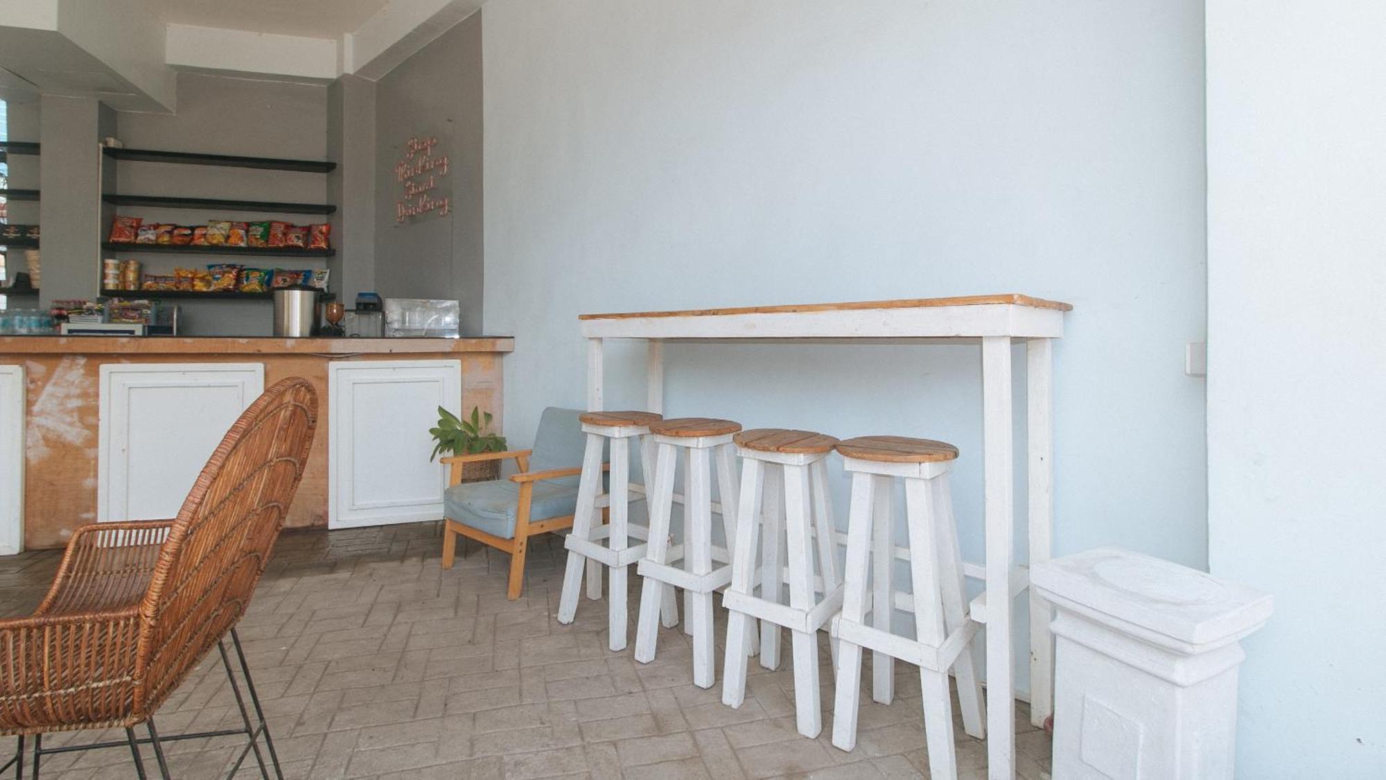 Reddoorz At Fat J Apartelle Mactan Себу Экстерьер фото